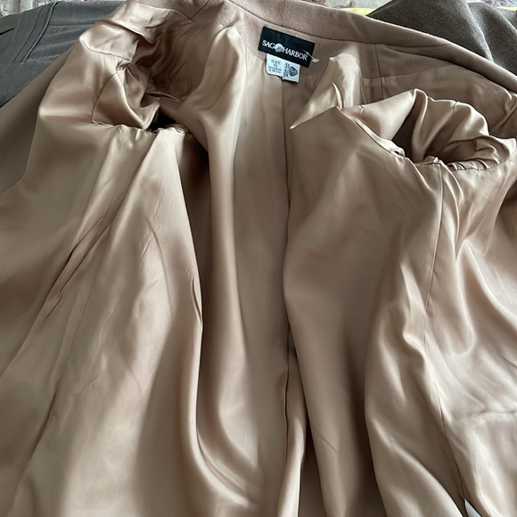 Sag Harbor tan wool blazer - Picture 6 of 7